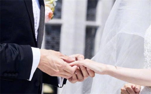 2025年农历闰六月廿七结婚好不好 今日办婚礼好吗